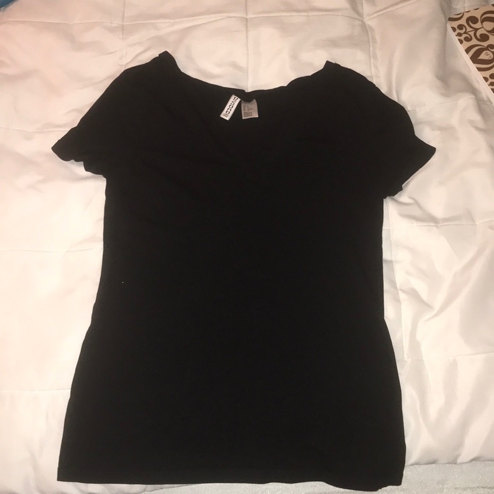 Black V-neck tee from H&M